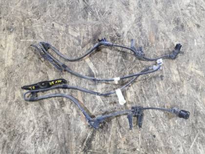 Датчик ABS ACV30