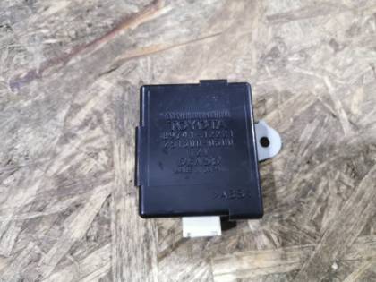 Блок управления дверьми ZZE122