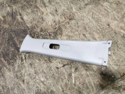 Накладка на стойку кузова ZZE122