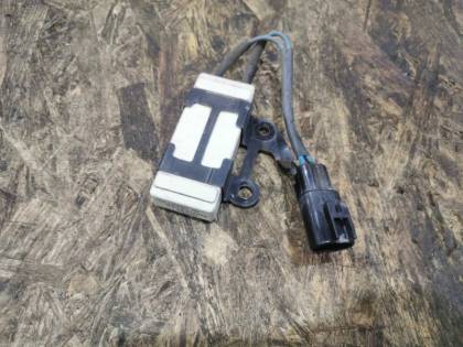 Резистор вентилятора охлаждения ZZE122