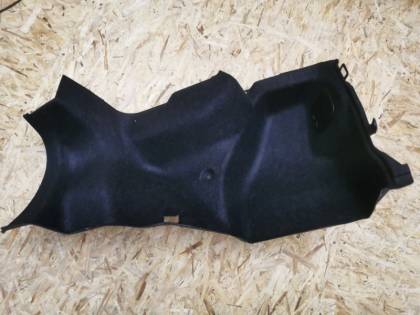 Обшивка багажника MCV30