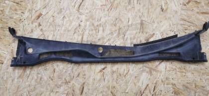 Решетка под лобовое стекло MCV30