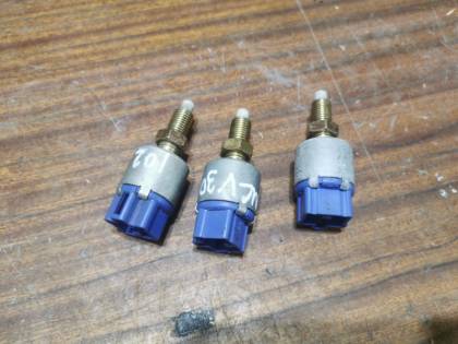 Датчик педали тормоза MCV30