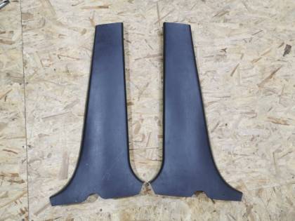 Накладка на стойку кузова MCU25