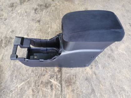 Подлокотник CW6W