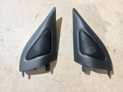 Уголок двери CU5W