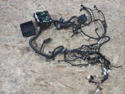 Проводка под капот CW6W