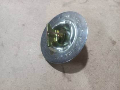 Болт крепления запасного колеса RA6