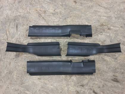 Накладка на порог салона TDA4W