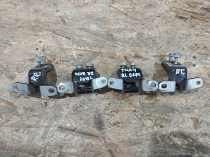 Петля двери TDA4W