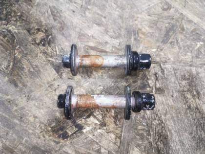 Болт развальный CU1