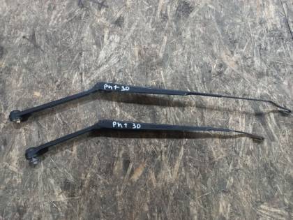 Держатель щетки стеклоочистителя PNT30