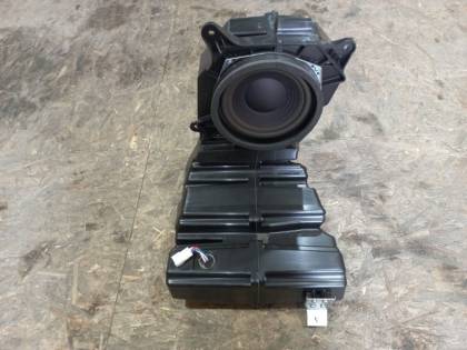 Сабвуфер AGL10