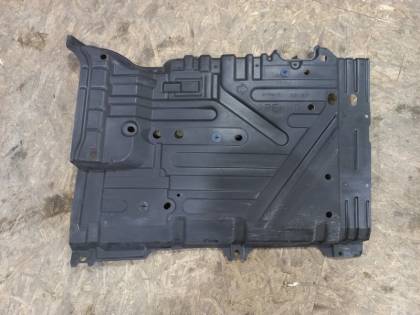 Защита днища кузова AGL10