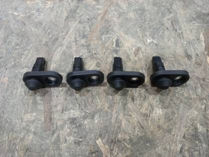 Концевик двери AGL10