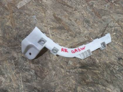 Крепление бампера GA3W