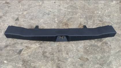 Накладка замка багажника GA3W