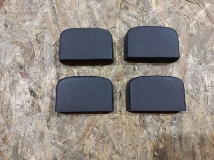 Заглушка крепления сиденья GA3W