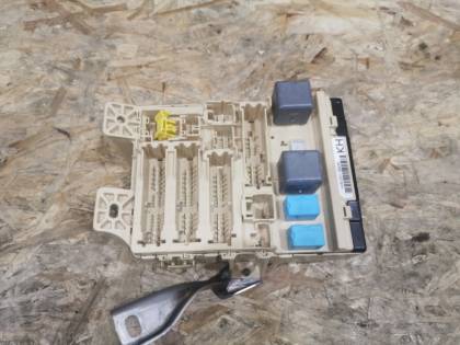 Блок предохранителей салонный GSU35