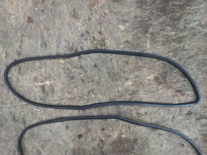 Уплотнитель проема двери GSU35