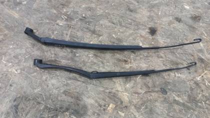 Держатель щетки стеклоочистителя ACA33