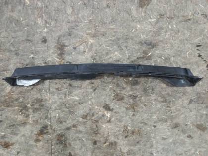 Решетка под лобовое стекло VM4