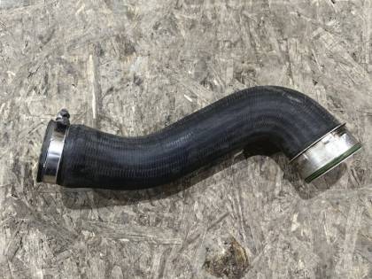 Патрубок интеркулера