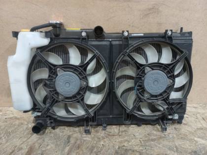 Радиатор охлаждения двигателя VM4