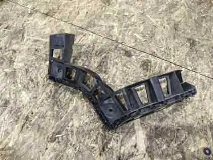 Крепление бампера 5NCTH