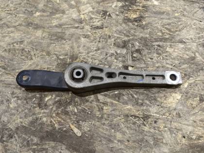 Подушка двигателя 5NCTH