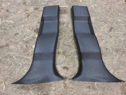 Накладка на стойку кузова VM4