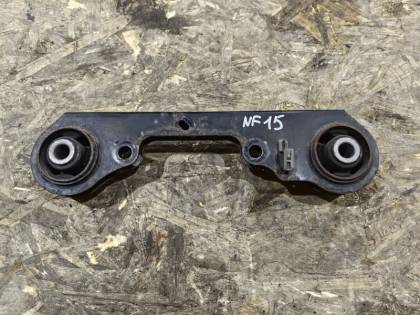 Кронштейн редуктора NF15