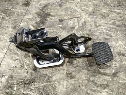 Педаль тормоза NF15