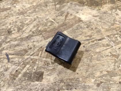 Ручка открывания капота VM4