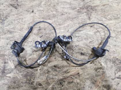 Датчик ABS ZZE124