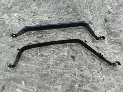 Крепление топливного бака BM6FJ