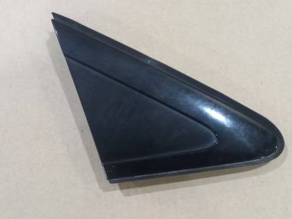 уголок крыла MCU35