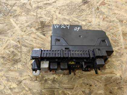 Блок предохранителей 204048