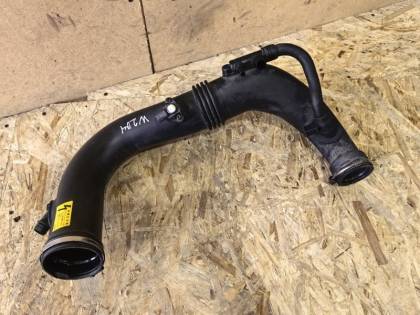 Патрубок воздушного фильтра 204048