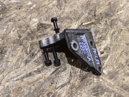 Кронштейн АКПП PNZ51