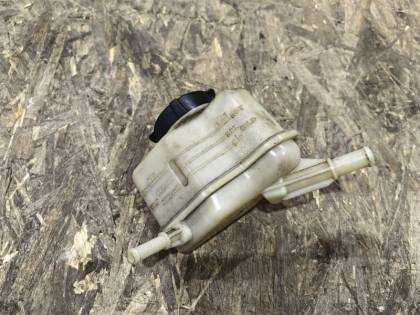 Бачок гидроусилителя руля PNZ51