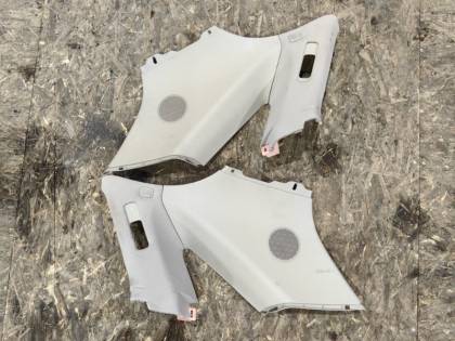 Обшивка багажника верхняя S50