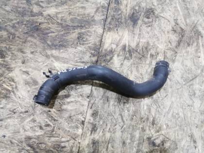 Патрубок радиатора нижний PU31